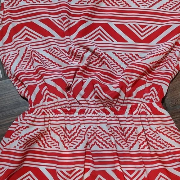 Peaches & Cream S red white Aztec dress - Picture 3 of 5